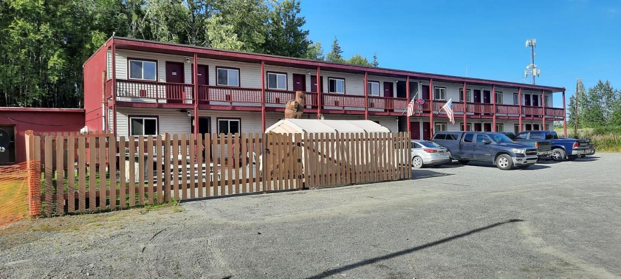 The Place Motel Bar Kenai Exterior photo